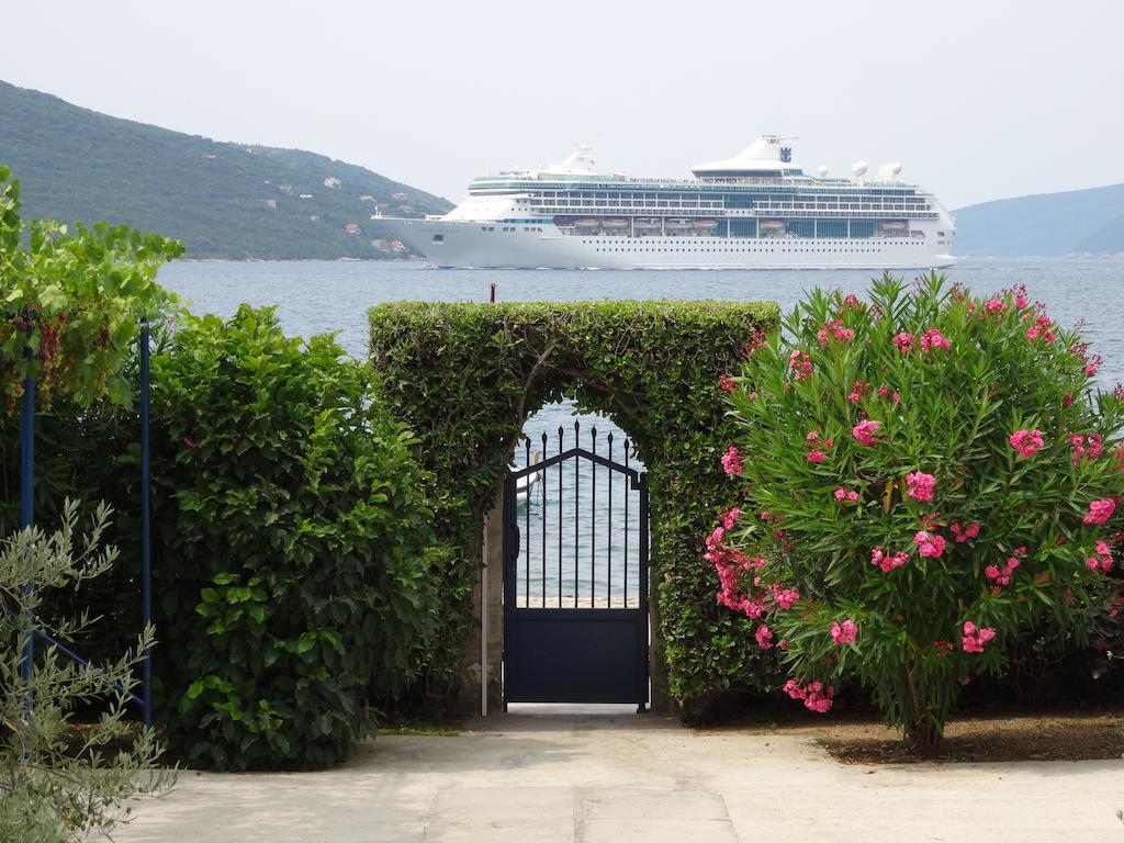 Apartments Odesa Herceg Novi Exterior foto