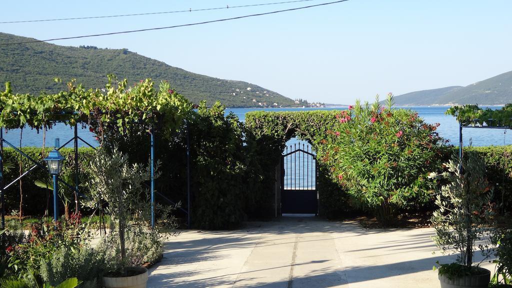 Apartments Odesa Herceg Novi Exterior foto